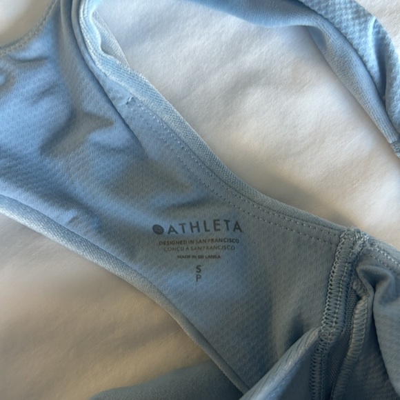 Athleta cut out crop workout top - Picture 5 of 6